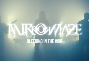 MirrorMaze – Bleeding in the Void